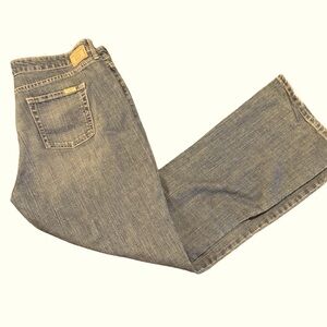 Levi Straus Signature low rise boot cut size  18 medium measurments in pics NWOT
